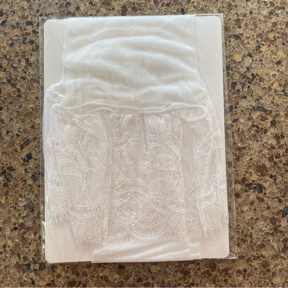 La Perla White Suspender Stockings - Picture 5 of 5